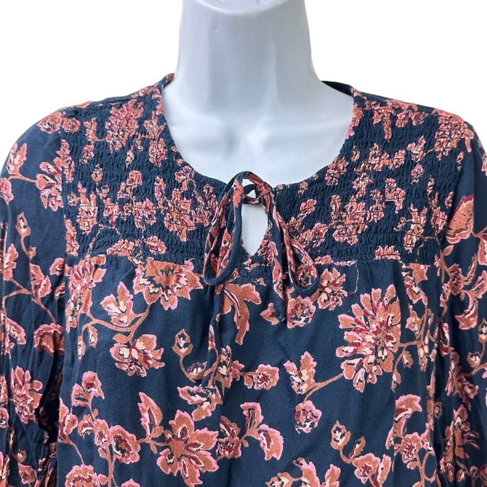 Lucky Brand Floral Tie Neck Top Size Small Navy - Picture 2 of 8